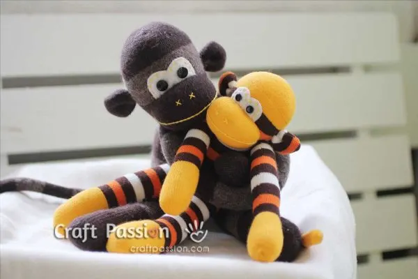 big small monkey pattern