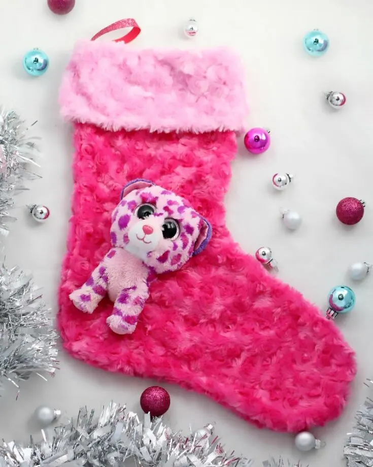 Transform your mantel into a cuddly wonderland with this stuffed animal stocking pattern, where festive charm meets huggable delight! These stockings not only hold surprises but also promise cozy companionship all season long.