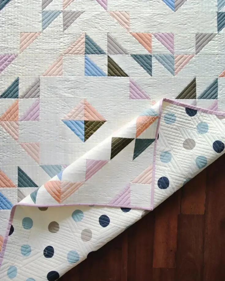 Check out this beautiful and minimalistic piece called the Summer Haze quilt! This one is for the &ldquo;clean girl&rdquo; aesthetic lovers because of how cohesive the colors blend with each other, and it&rsquo;s so seamless, too! It&rsquo;s a great beginner pattern, and the completed quilt size is 36&rdquo; x 51&rdquo;.