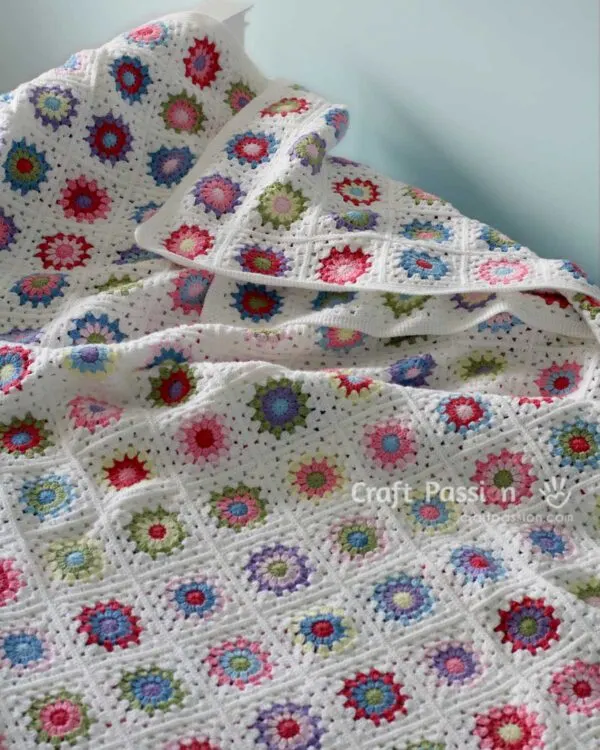colorful sunburst granny square pattern