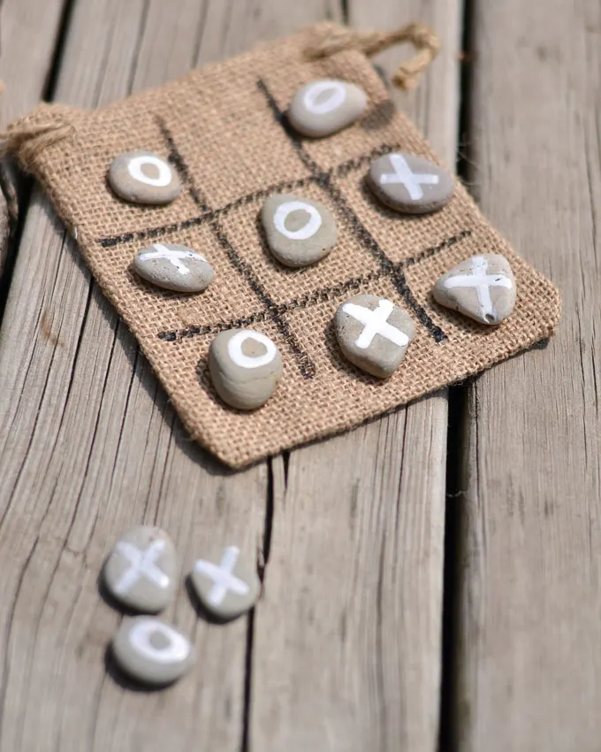 simple tic-tac-toe painted rocks