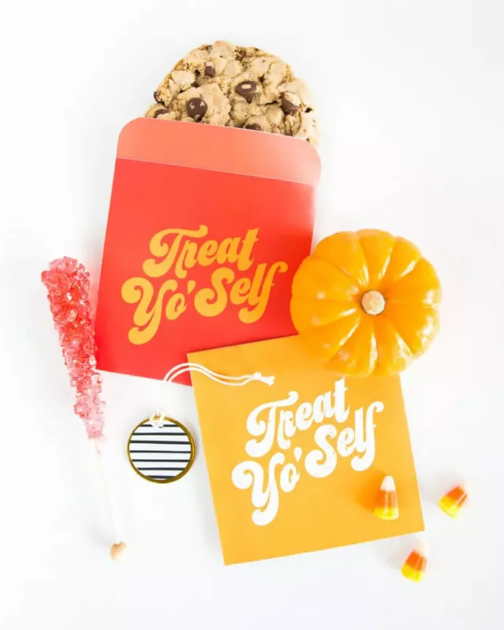 Pair these free printable treat bags with the phrase "Treat Yo' Self" with your favorite cookies or candy for a fun and personalized touch! They&rsquo;re perfect for making your goodies look extra special.