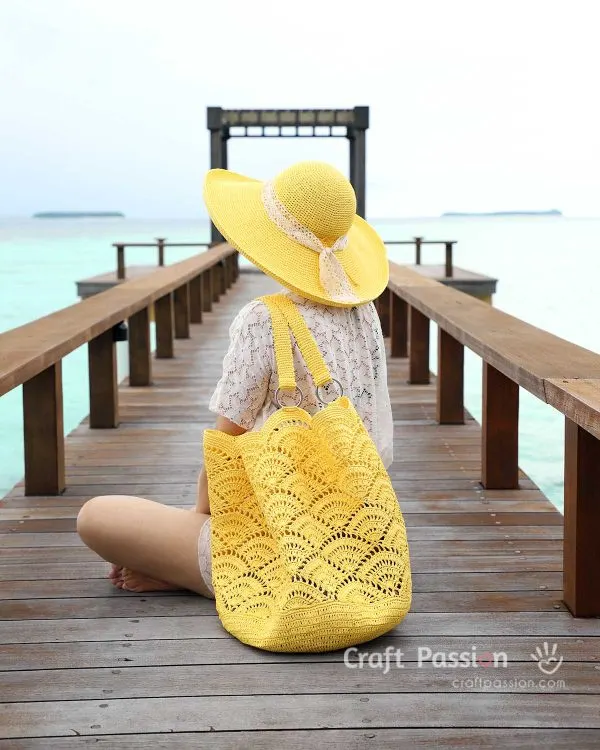 yellow beach tote