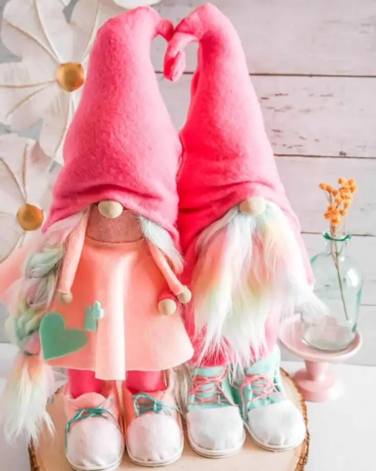 These no-sew Valentine gnome couples are as cute as can be! With just a few easy-to-find craft supplies from your local store, you can whip up this adorable pair to add a little extra love to your decor.