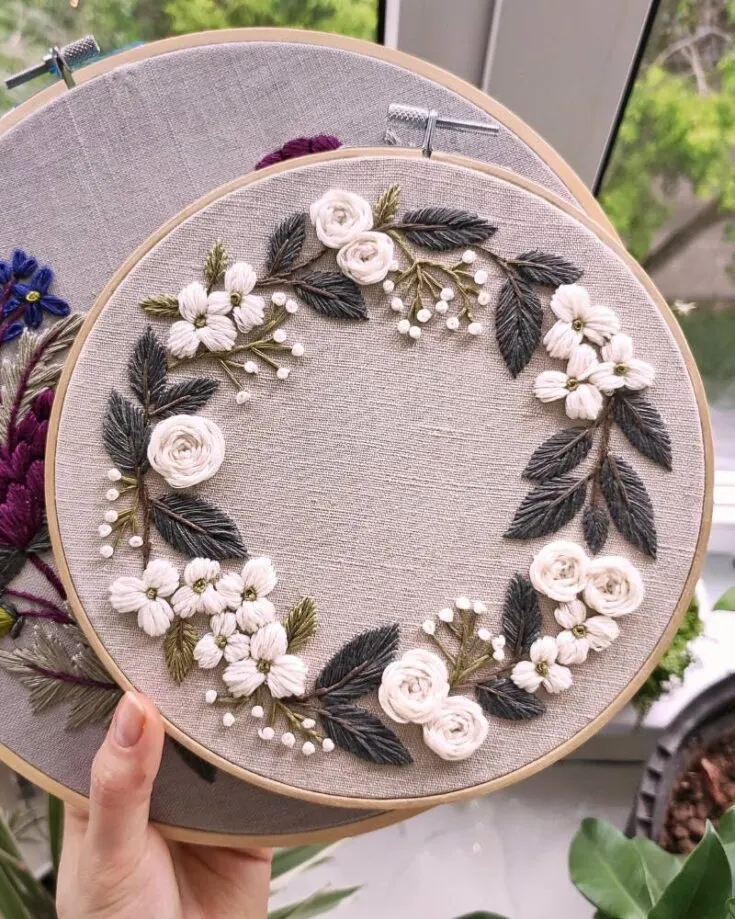 Last but not least, we have this gorgeous white floral wreath bouquet design that would go perfect as your home decor. Create this pattern as a wonderful opportunity to explore and hone your creativity and bring a touch of handmade beauty to life.